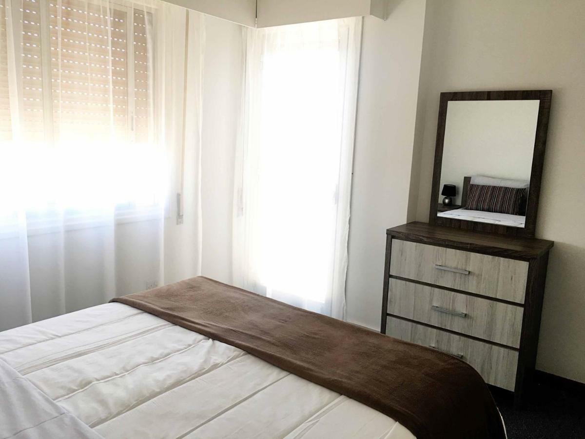 Home Away One Bedroom Apartment In Nicosia Esterno foto